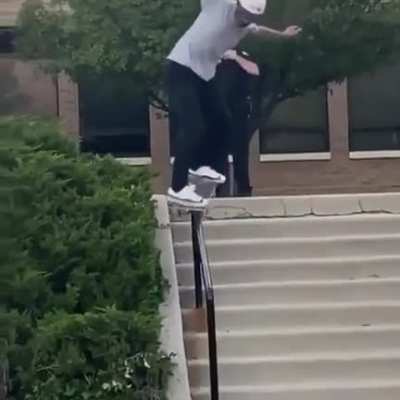 Utah Cop shoots an unarmed skater from behind while grinding on public handrails
