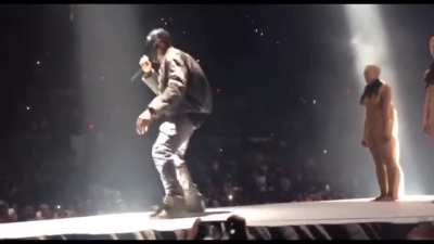 Kanye Noooo 😳😳😳