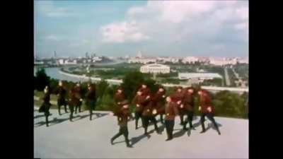 soviet soldiers dancing