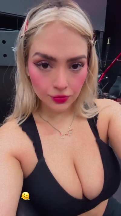 🏋&zwj;♀️