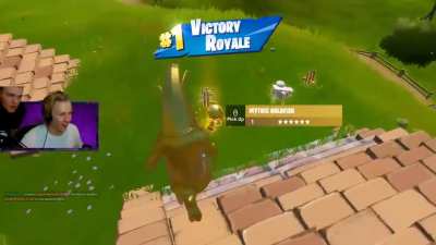 Gold Peely + Mythic Goldfish = Victory Royale