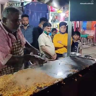 super skilled street food cook