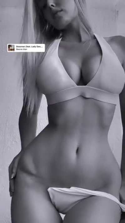 Zienna Eve Sonne 2022-05-05 (@ziennasonne) [Instagram]