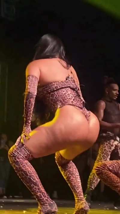 Tain&aacute; Costa