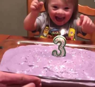 It&rsquo;s heartwarming to see how delighted this toddler is when the family sings Happy Birthday.