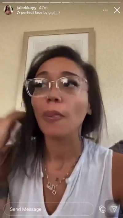 Wtf she smoking dick 🤦🏿😒🤡😑🤷🏿🤨🤣
