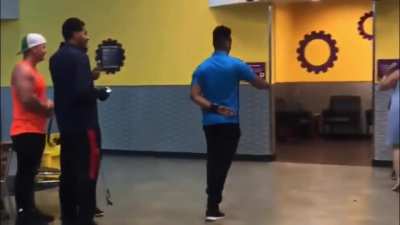 Karen goes crazy in Planet Fitness