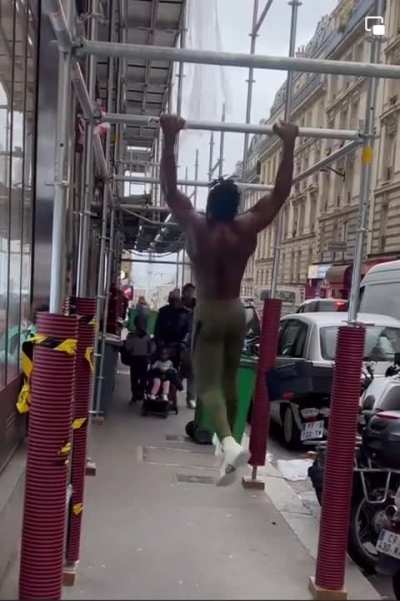 Fk pedestrians and fk your child, I&rsquo;m training