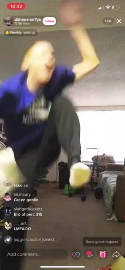 Twin off them shits fs. We gotta save him