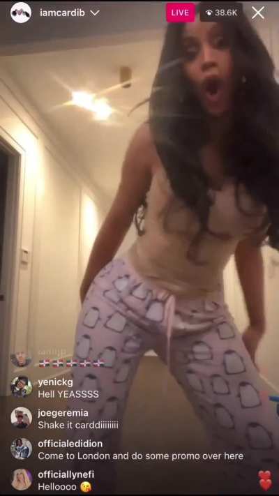 I need Cardi B 😮&zwj;💨