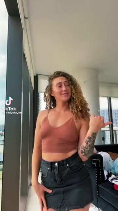 A Top Tier TikTok Thot