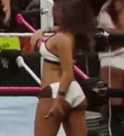 Nikki Bella's ass was too much for Cena to handle