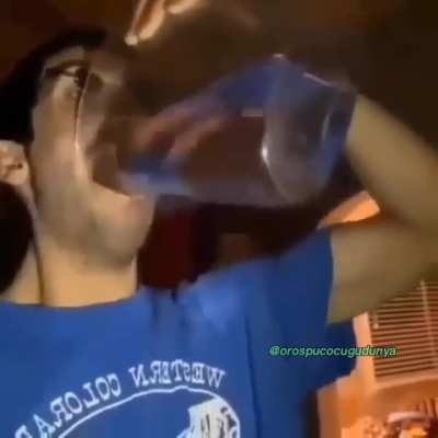 Anime kızlarını ger&ccedil;ek sananlar olur gibi