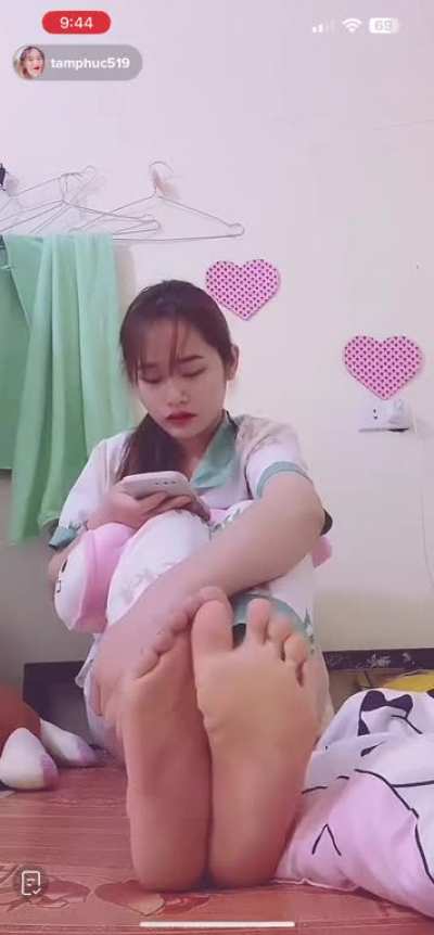 Soft Asian soles live!