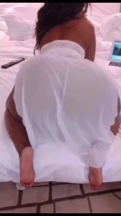 S.@.N<wbr>.C.H.<wbr>I.W.○<wbr>.R.L.<wbr>D