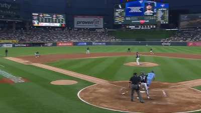 [Highlight] Moncada interesting choice on a double play ball, Buck Martinez provides commentary