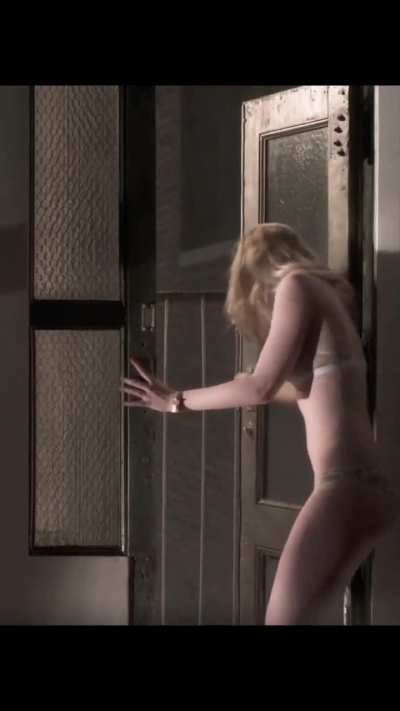 Elle Fanning