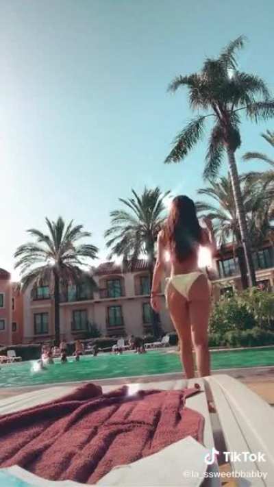 Tremendo booty