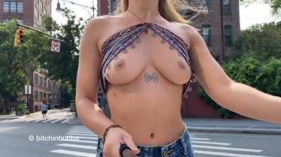Impossible to keep them contained in this top