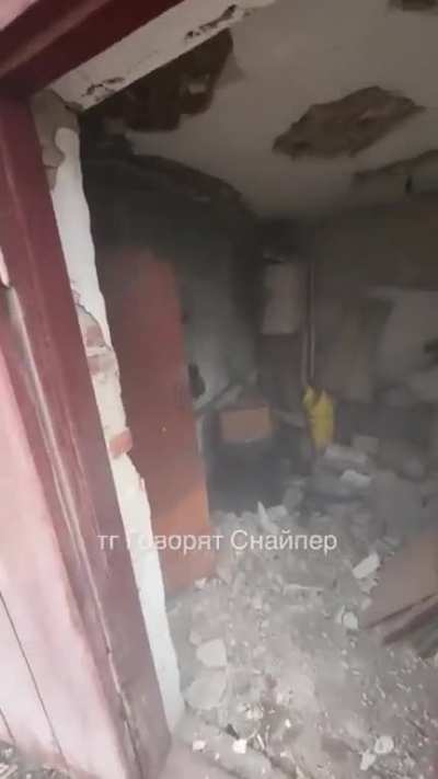 UA POV Bakhmut combat from 1st Person Pov of UAF. Pre-firing through doors.