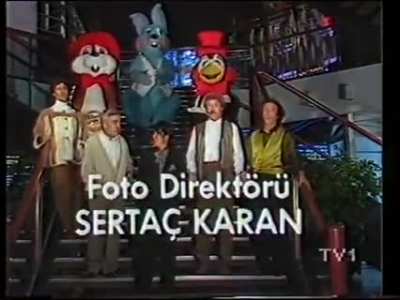 Dolar 1.5 TL. Kimse sosyal medya da g&ouml;steriş peşinde değil. Kadınlarda ego yok. Annanem sobanın &uuml;st&uuml;nde kestane ve portakal kabuğu kızartıyor. M&uuml;zik, Oyun, Film ulaşması zor ama keyfi tam yerinde. &Ouml;zledim. JelibonSelami doğmamış.