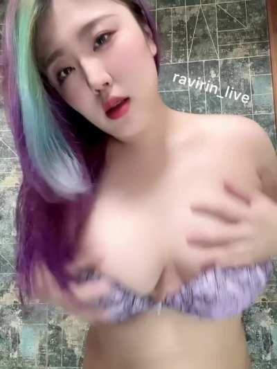 I want to be your first Japanese girlfriend😳