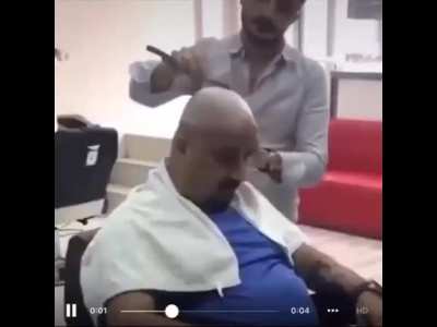 Not smart to scare a man who has a razor
