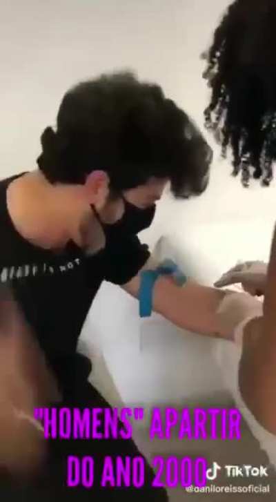 Tioz&atilde;o do zap &times; Soyboy de g&ecirc;nero fluido