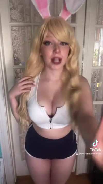 ✨Having a sale on my Fansly! ✨Cum check all my exclusive content 😏