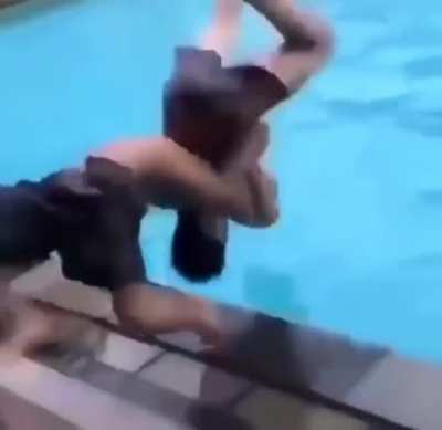 Swimming pool neck breaker