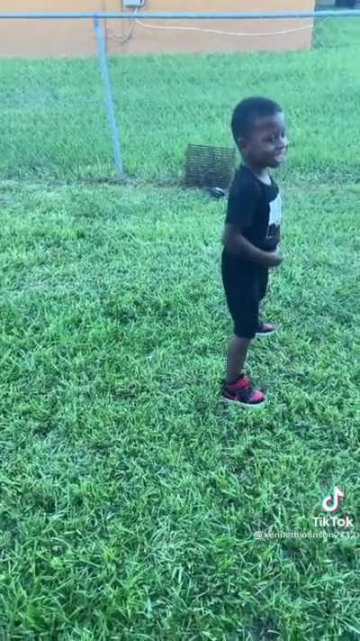 Jay at the cookout Lmaooooo ayoooo
