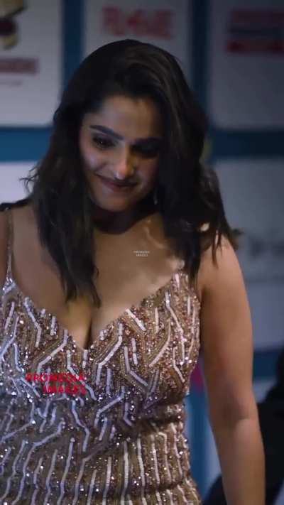 तुमचा बाबुर<wbr>ाव प्रिय<wbr>ा च्या boobs मधे टाकणा<wbr>र?