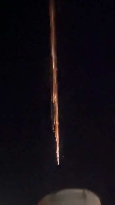 Basura espacial cae y se desintegra en la atmósfera de Bahía Blanca