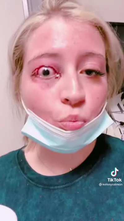 Just a physical cringe for you, warning, lash extension session+chihuahua in the room=no eyelid