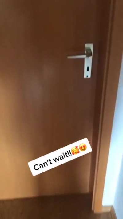I don't think he has a gf anymore
