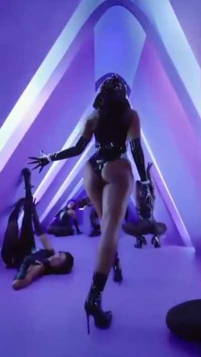 Iza