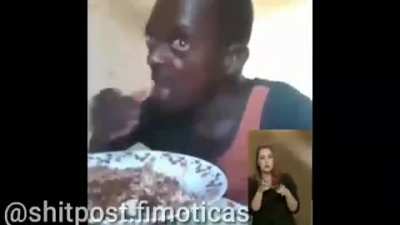 Enxada ele est&aacute; a cuspir fatos👍👉🤙👈