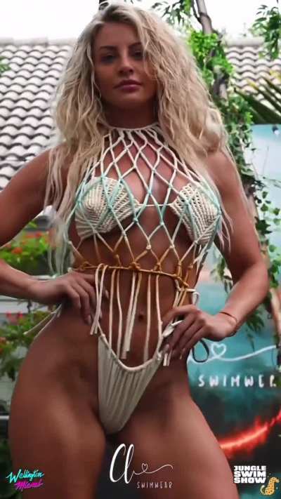 Dee