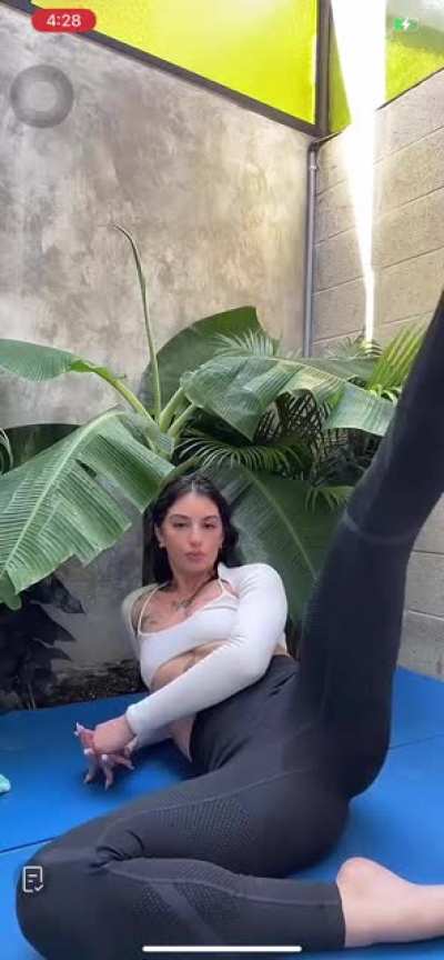 aaliyaivyy live today Pt 2