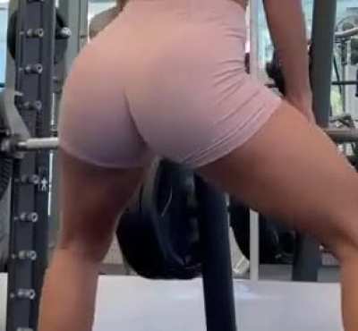 Close up of that 🍑