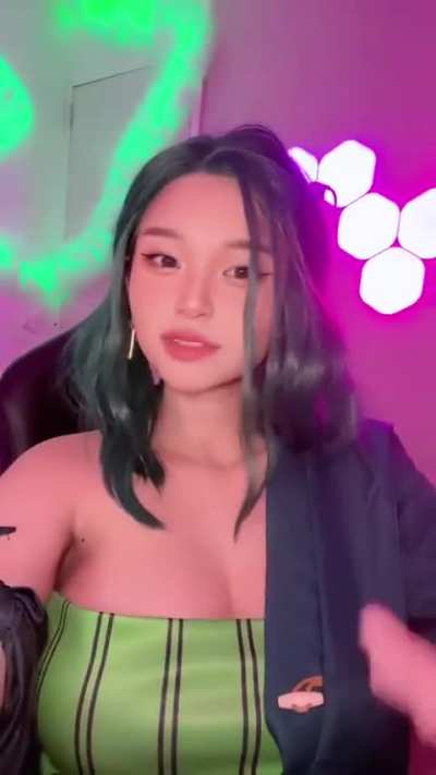 Jeila Dizon