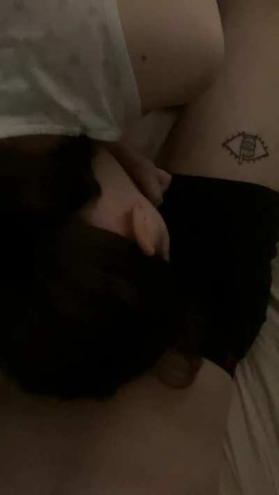cute 18yo girlfriend sucks me off