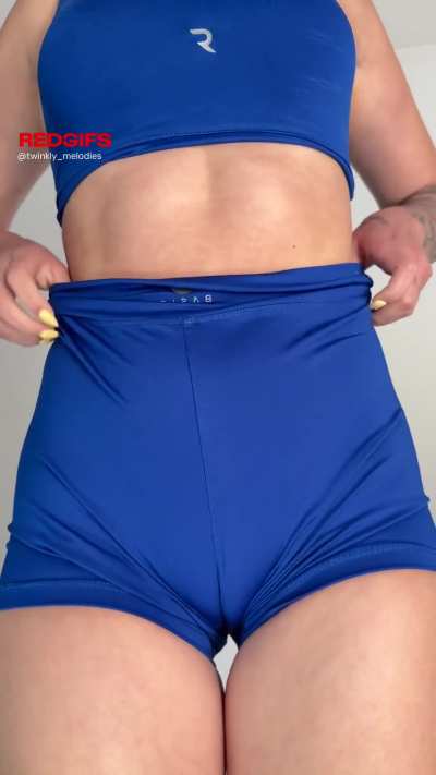 Can my tight bulge make you cum in the gym?