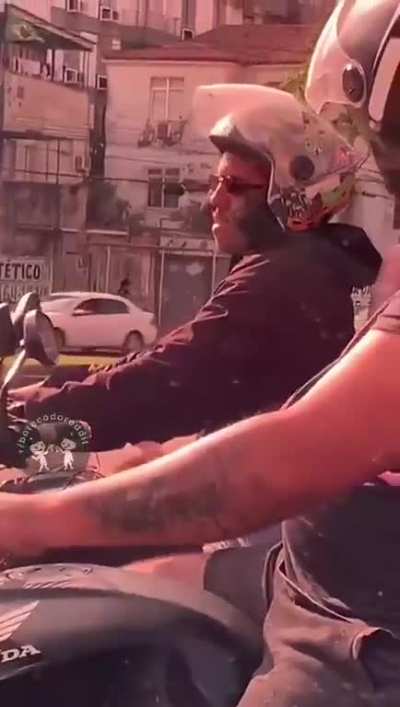 A&Atilde;&shy; &Atilde;&copy; foda.