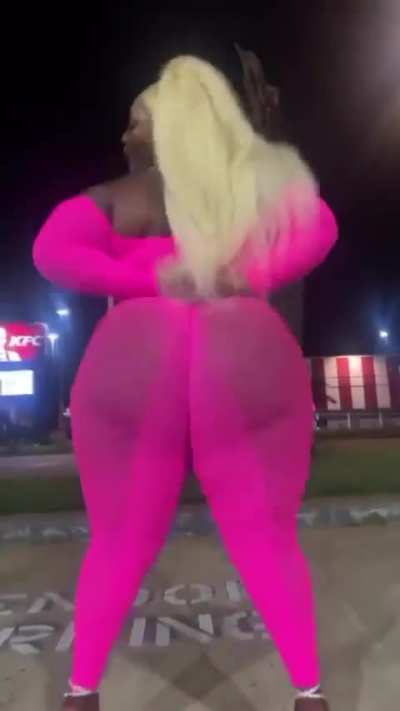 Looking for someone who appreciates my curves!&rdquo;