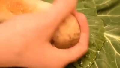 🗿