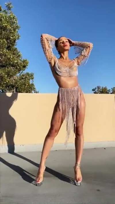 😊
