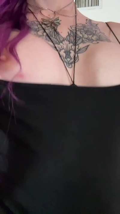 Do you watch sweaty trans girls online? How long into your gooning session before you start pretending to sniff them anyway?