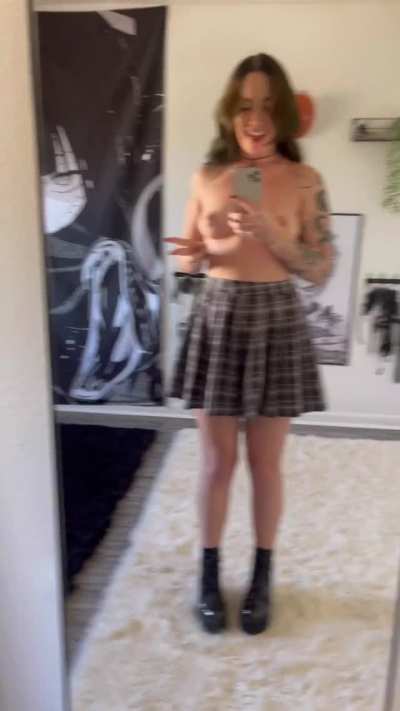 Mirror mirror on the wall, who&rsquo;s the sluttiest of them all?