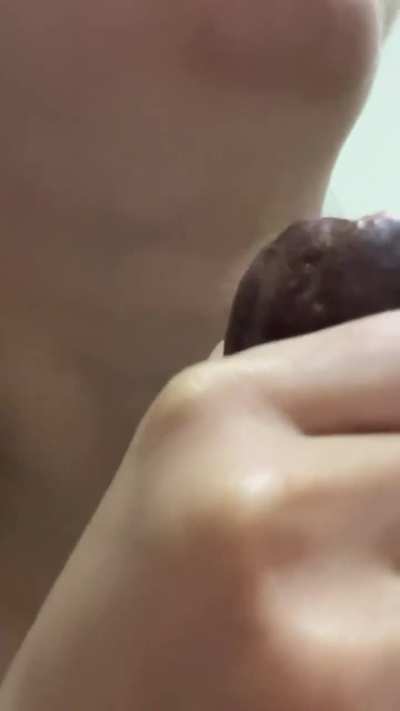 Blursed fruit eating